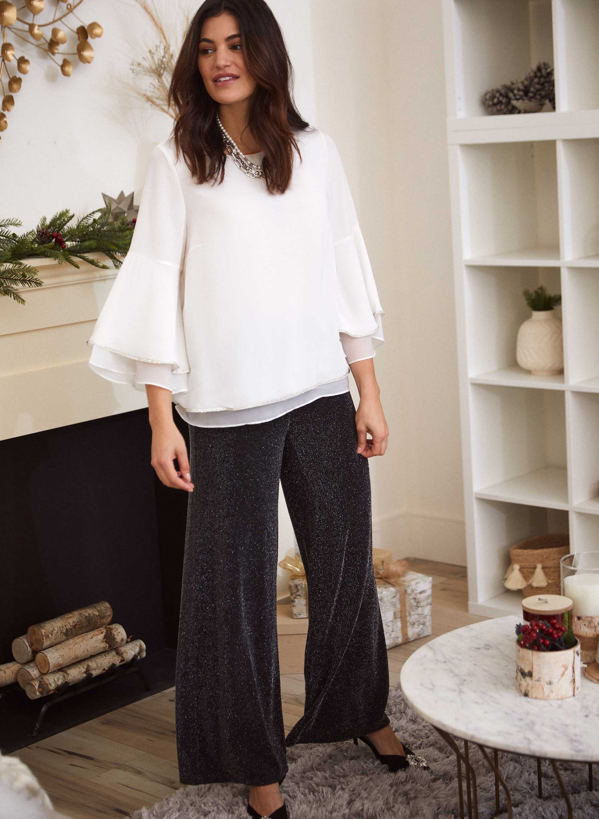 Flowy Blouse With Flared Sleeves | Laura