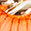 Collier à pendentif d'éventail en raphia, Orange