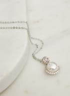 Collier en chaîne à double pendentif en perle et cristaux, Blanc perle