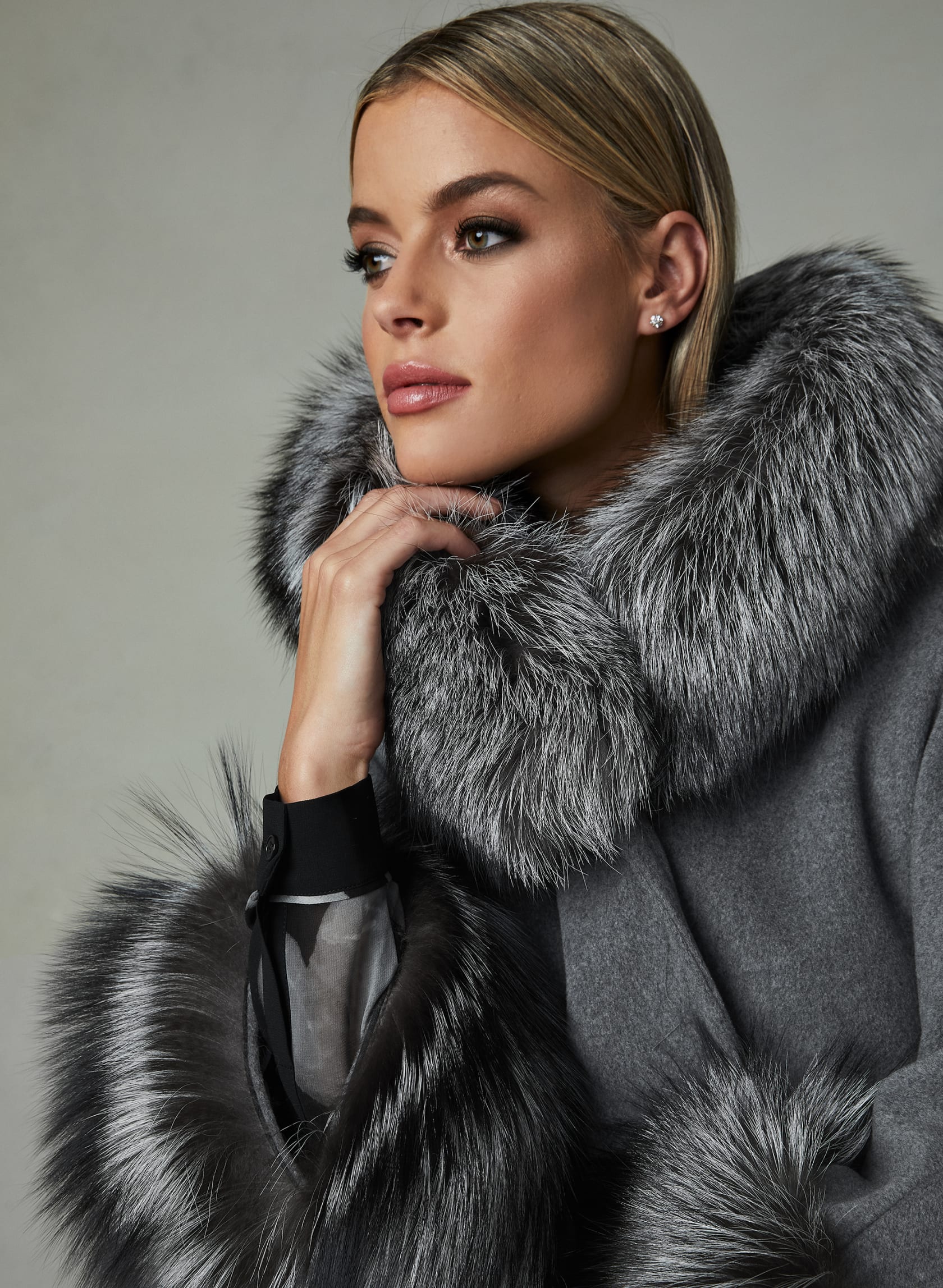 Mallia – Fur Trim Hooded Wool Cape | Melanie Lyne
