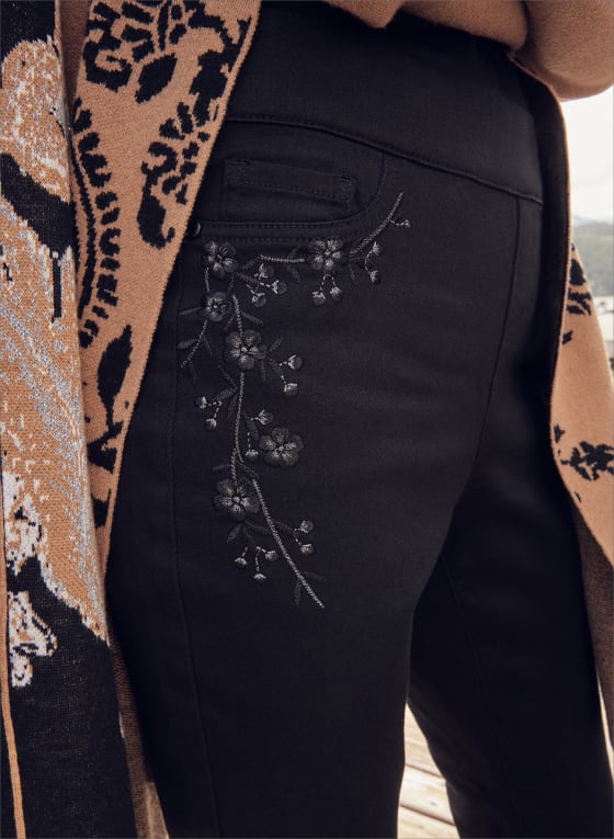 Pull-On Floral Detail Jeans, Black