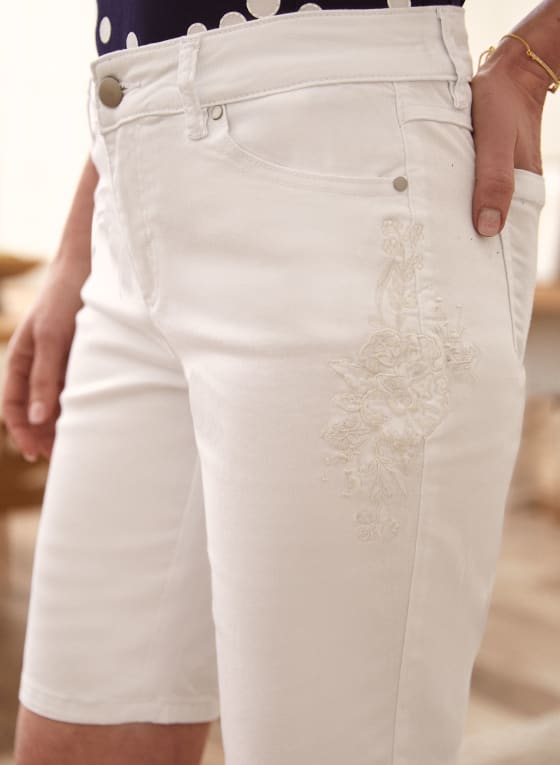 Floral Embroidered Capris, White